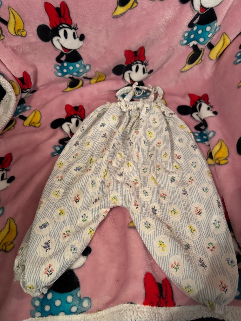 Baby Floral Romper - White Baby blue with Pastel Flowers H & M 6 Months C6